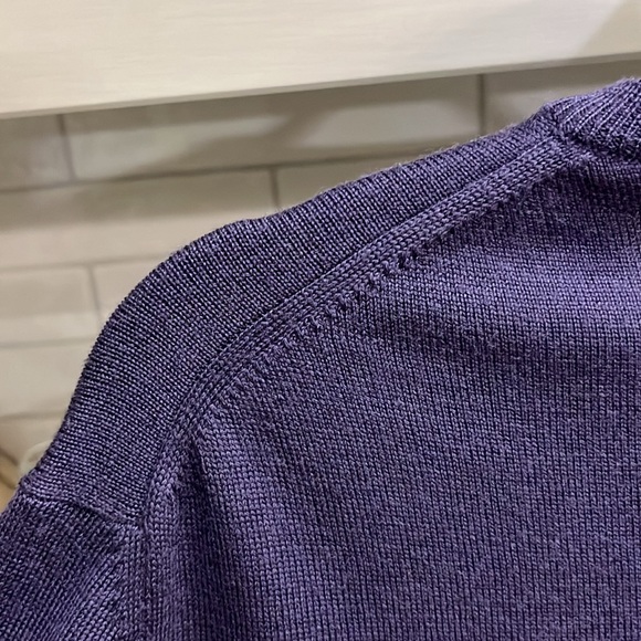 EUC Versace Collection fine 100% wool v neck purple long sleeve sweater - Picture 8 of 12